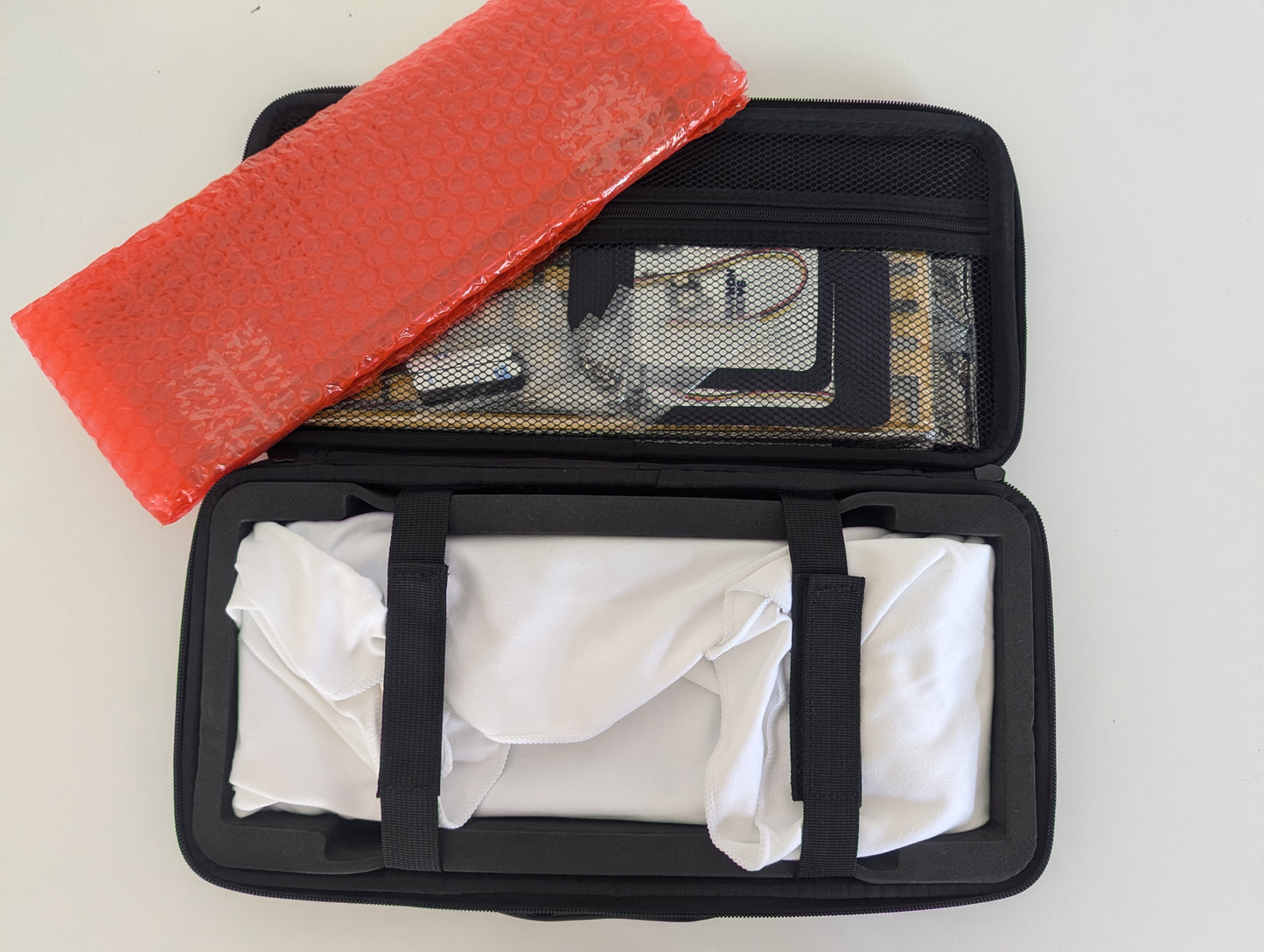 [OP Shop] BNIB Gentoo65
